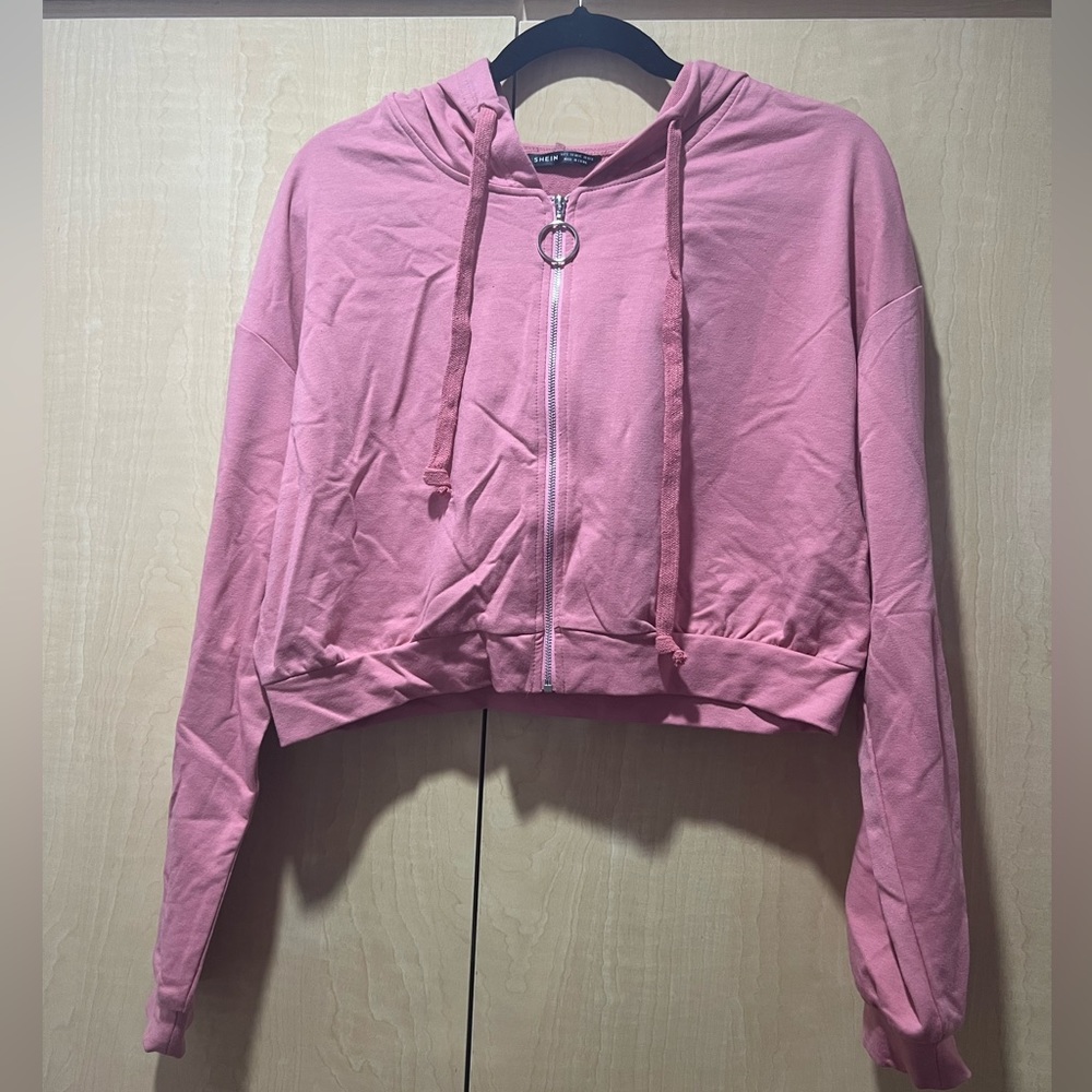 O ring zip up cropped sweater